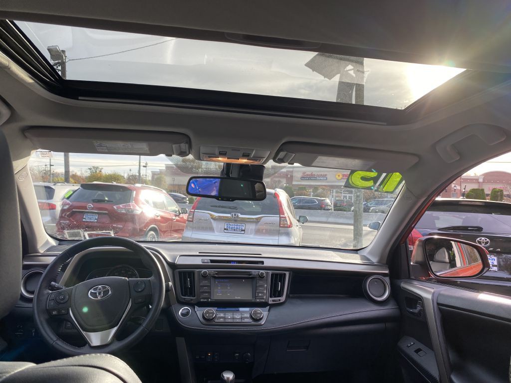 2015 Toyota Rav4 Image 10