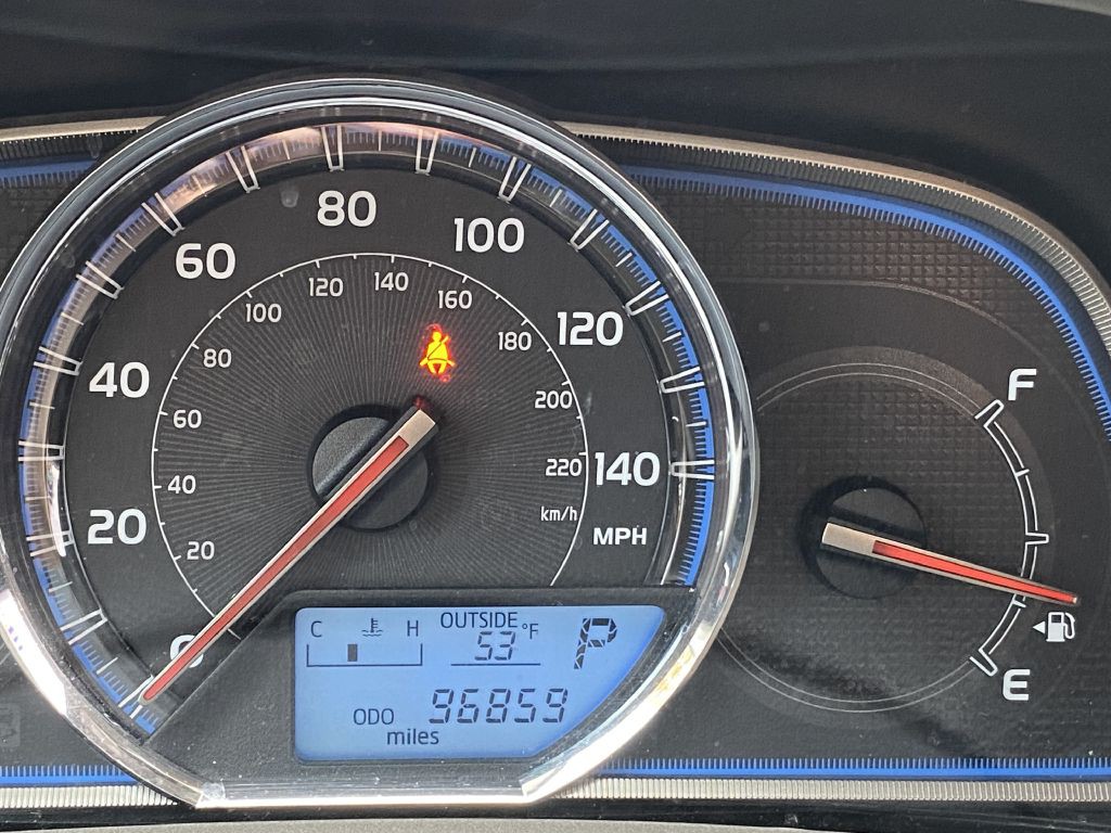 2015 Toyota Rav4 Image 11