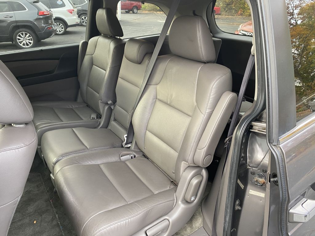 2015 Honda Odyssey Image 10