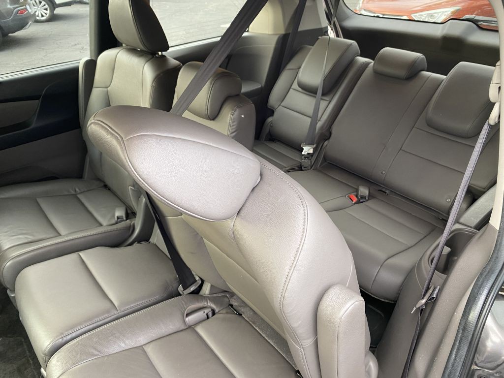 2015 Honda Odyssey Image 11