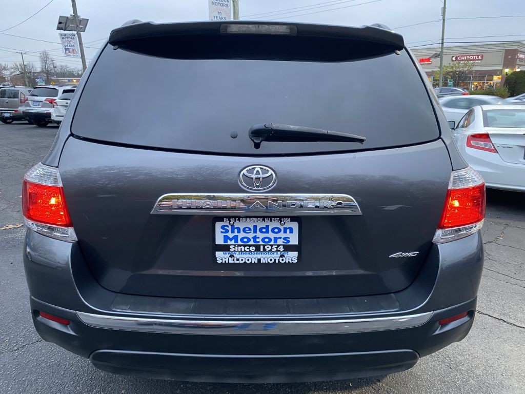 2013 Toyota Highlander Image 4