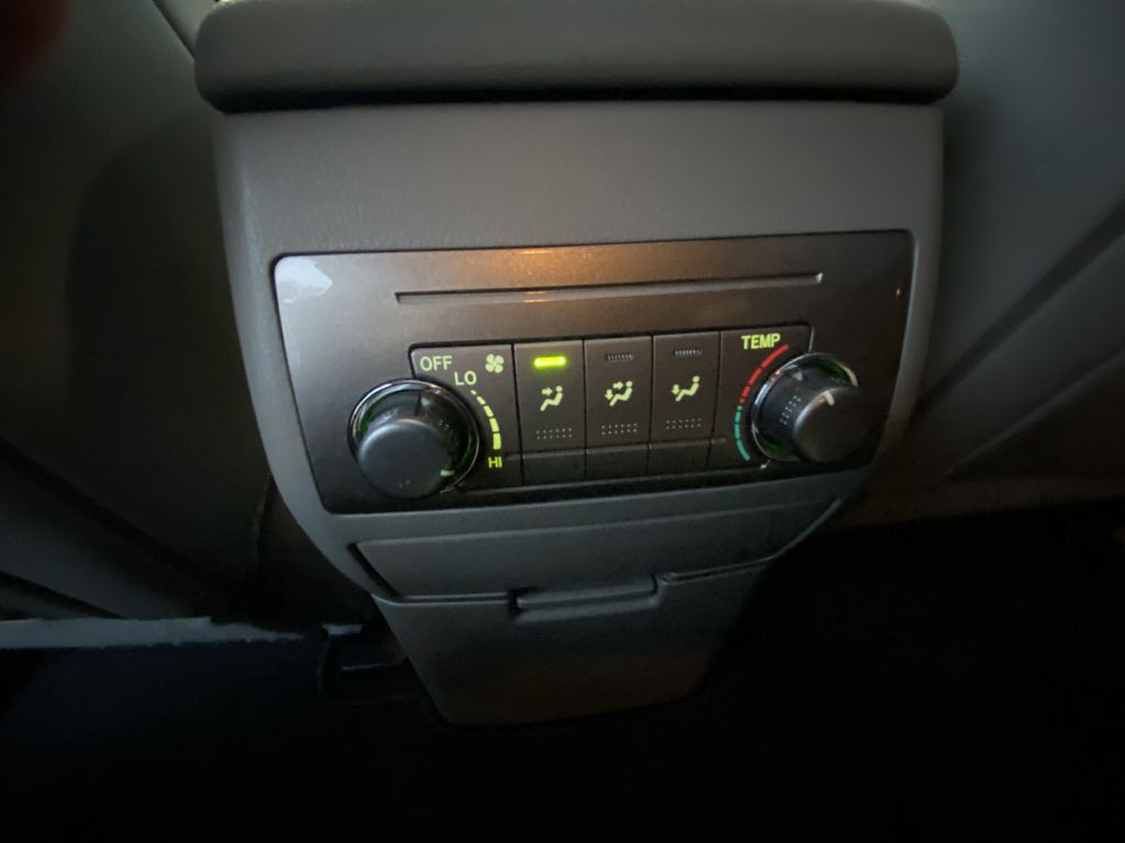 2013 Toyota Highlander Image 16