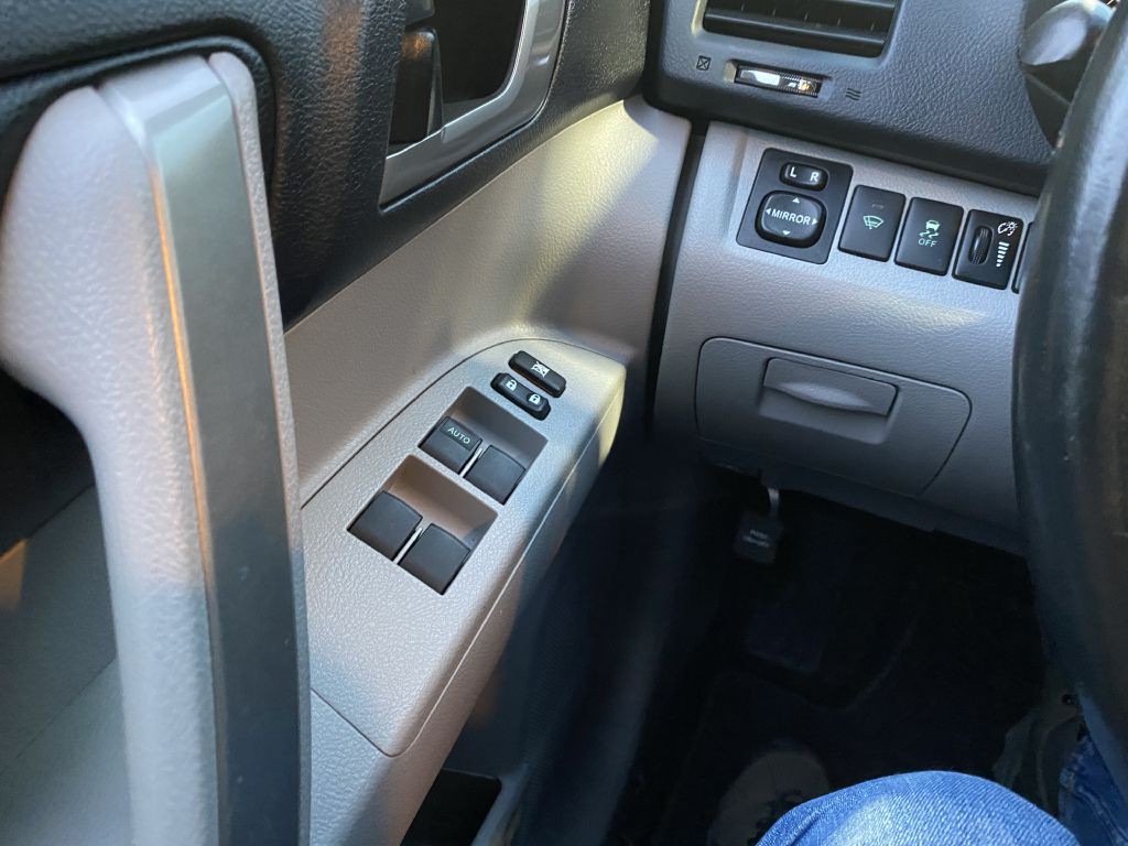 2013 Toyota Highlander Image 19