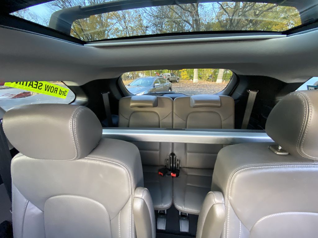 2015 Hyundai Santa Fe Image 24