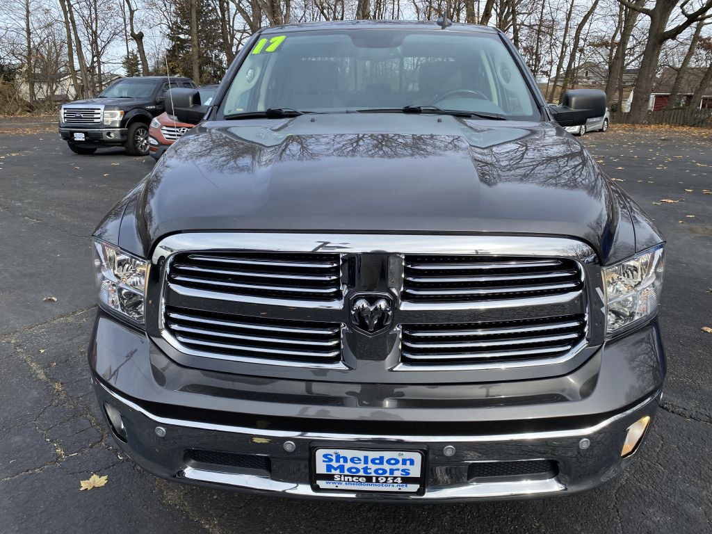 2017 RAM 1500 Image 3