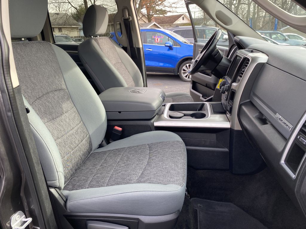 2017 RAM 1500 Image 12