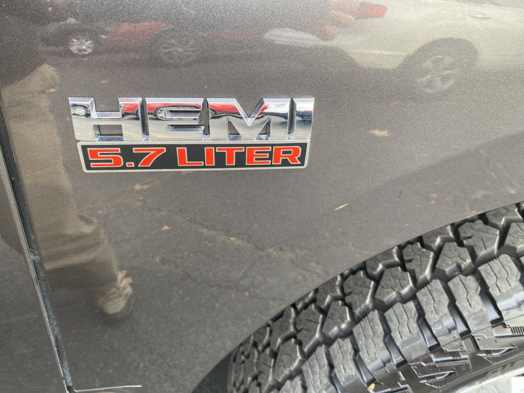 2017 RAM 1500 Image 24