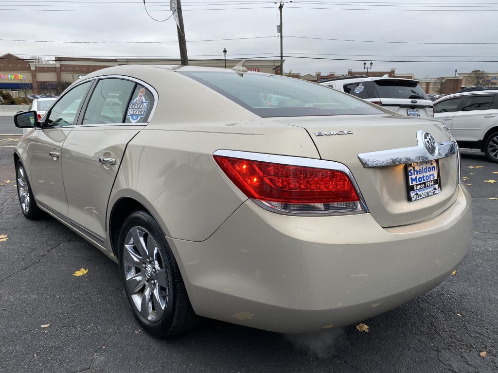 2010 Buick Lacrosse Image 6