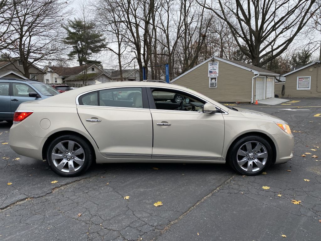 2010 Buick Lacrosse Image 7
