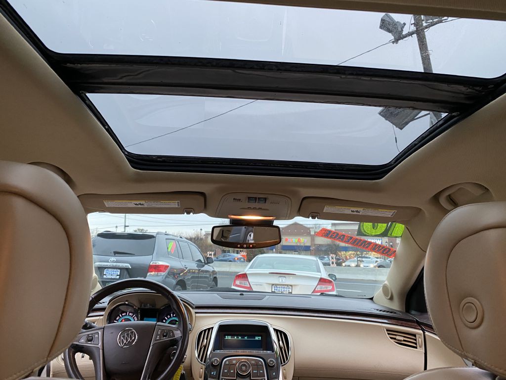 2010 Buick Lacrosse Image 14