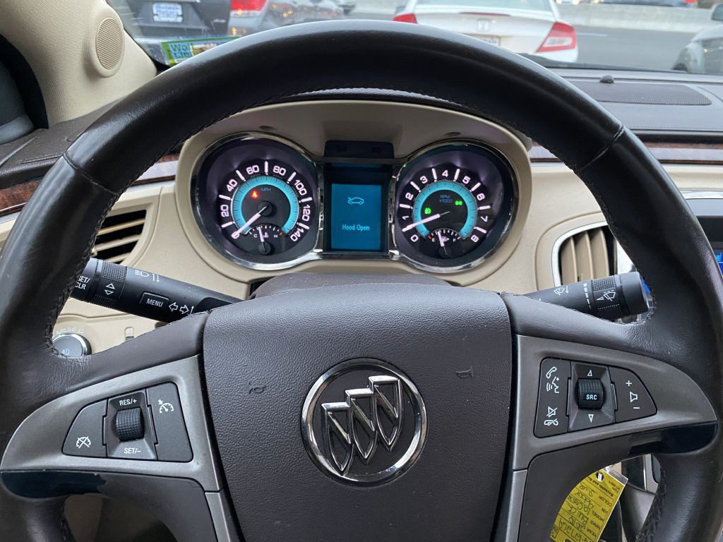 2010 Buick Lacrosse Image 15