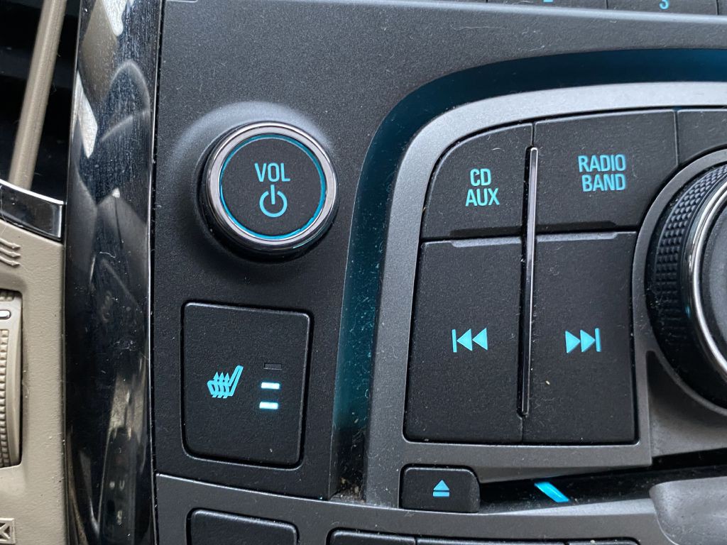 2010 Buick Lacrosse Image 18