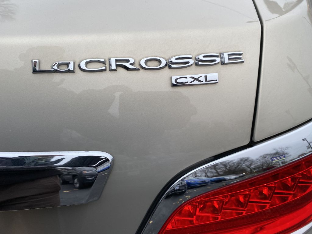 2010 Buick Lacrosse Image 22