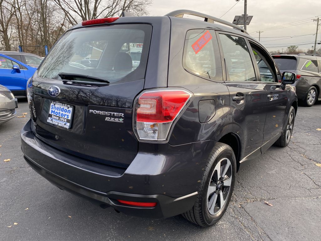 2017 Subaru Forester Image 5