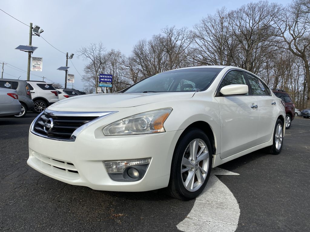 2015 Nissan Altima Image 1