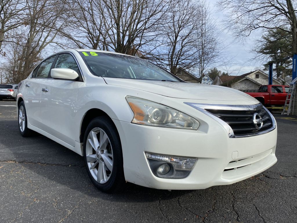 2015 Nissan Altima Image 2