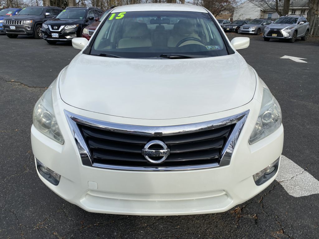 2015 Nissan Altima Image 3