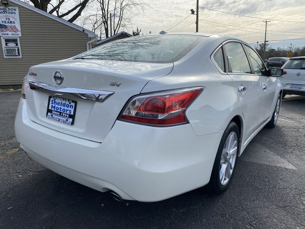 2015 Nissan Altima Image 5