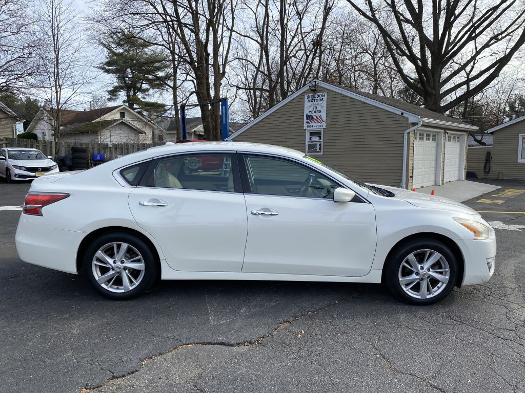 2015 Nissan Altima Image 7