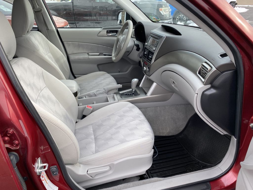 2010 Subaru Forester Image 10