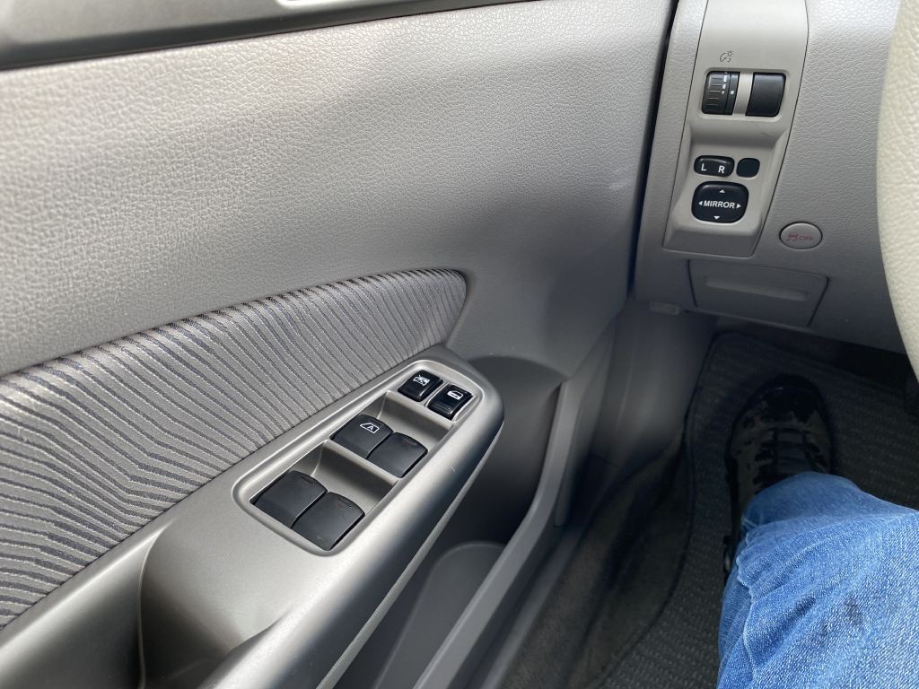 2010 Subaru Forester Image 17