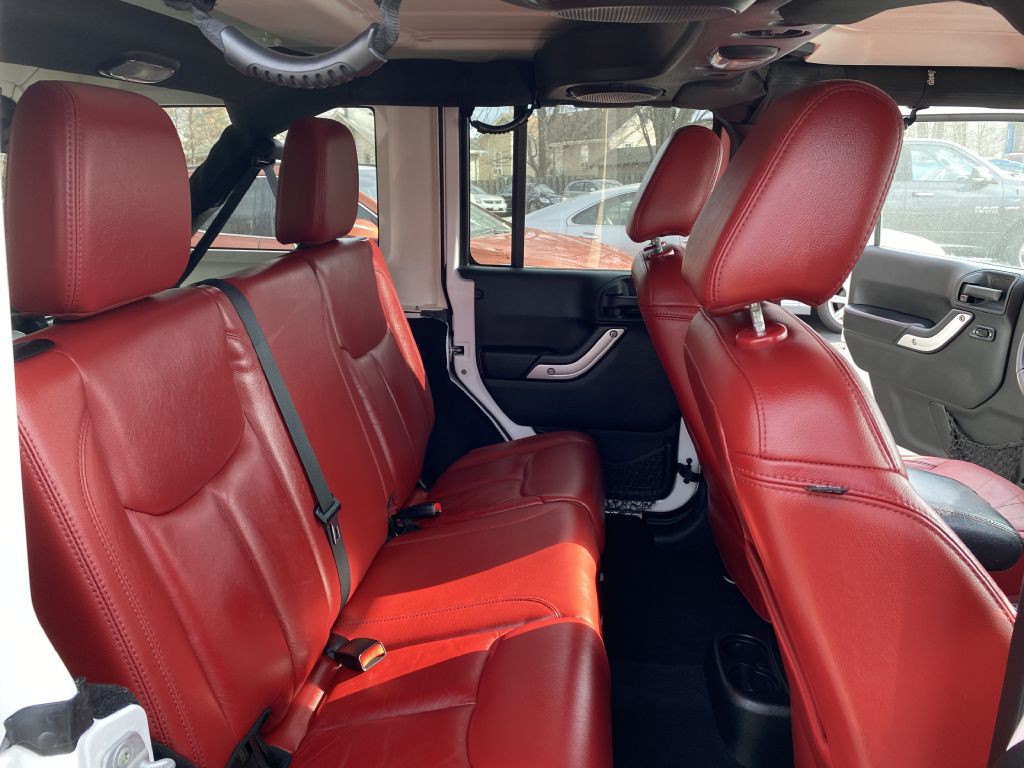 2013 Jeep Wrangler Unlimited Image 12