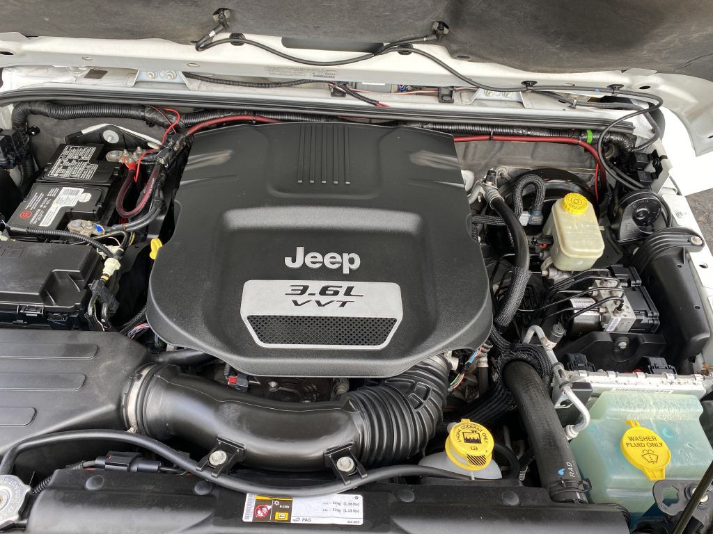 2013 Jeep Wrangler Unlimited Image 25