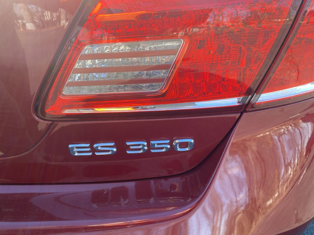 2010 Lexus ES 350 Image 15