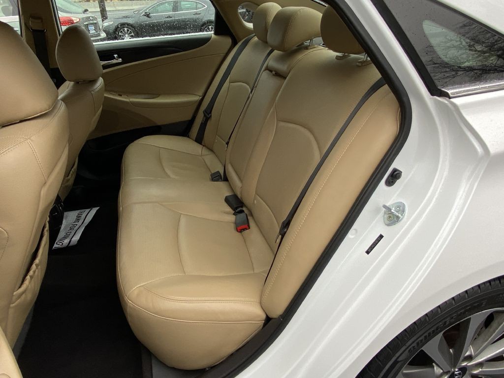 2014 Hyundai Sonata Image 10