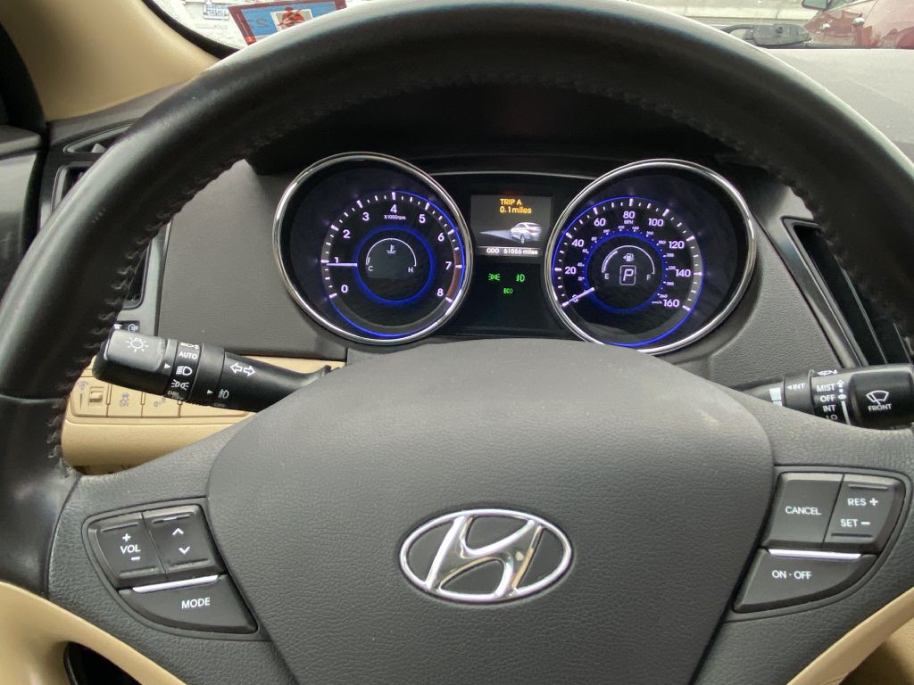 2014 Hyundai Sonata Image 17