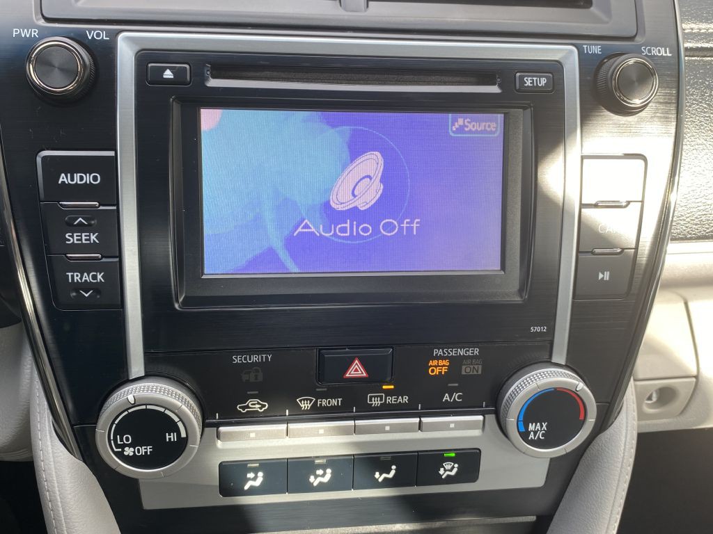 2012 Toyota Camry Image 16