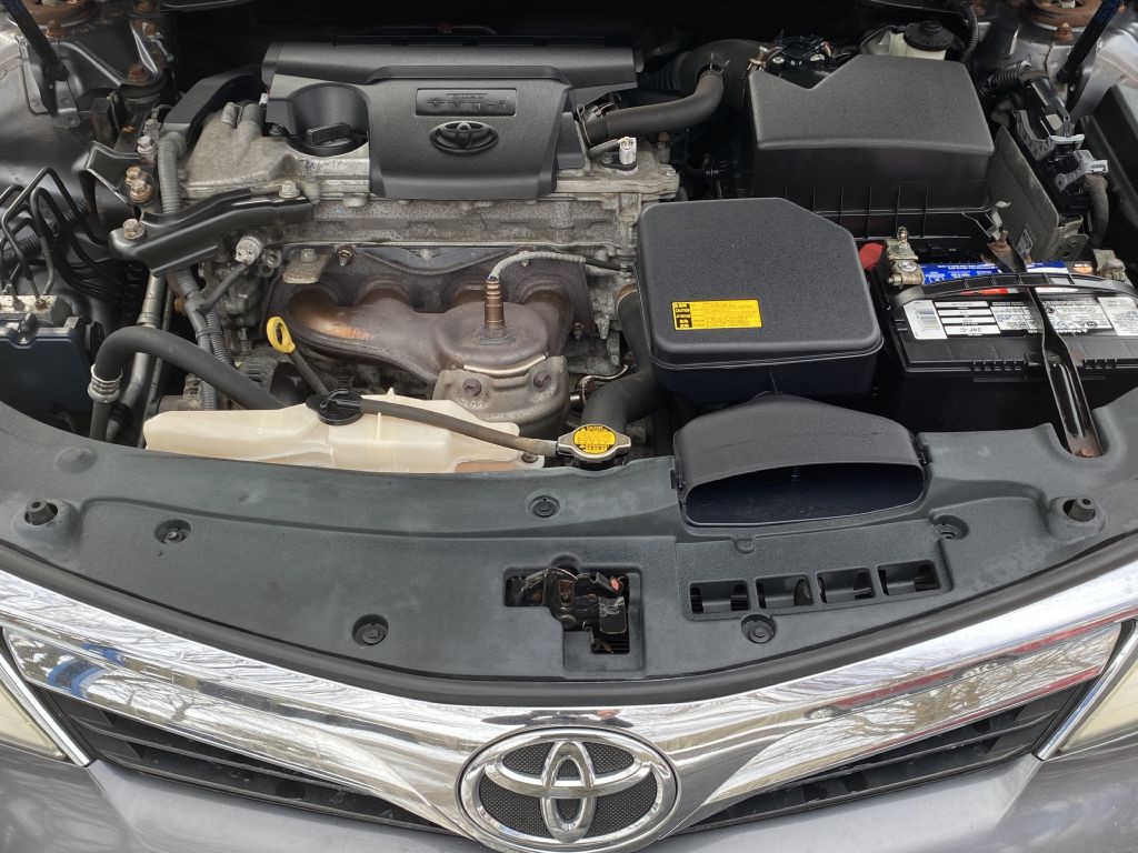2012 Toyota Camry Image 20