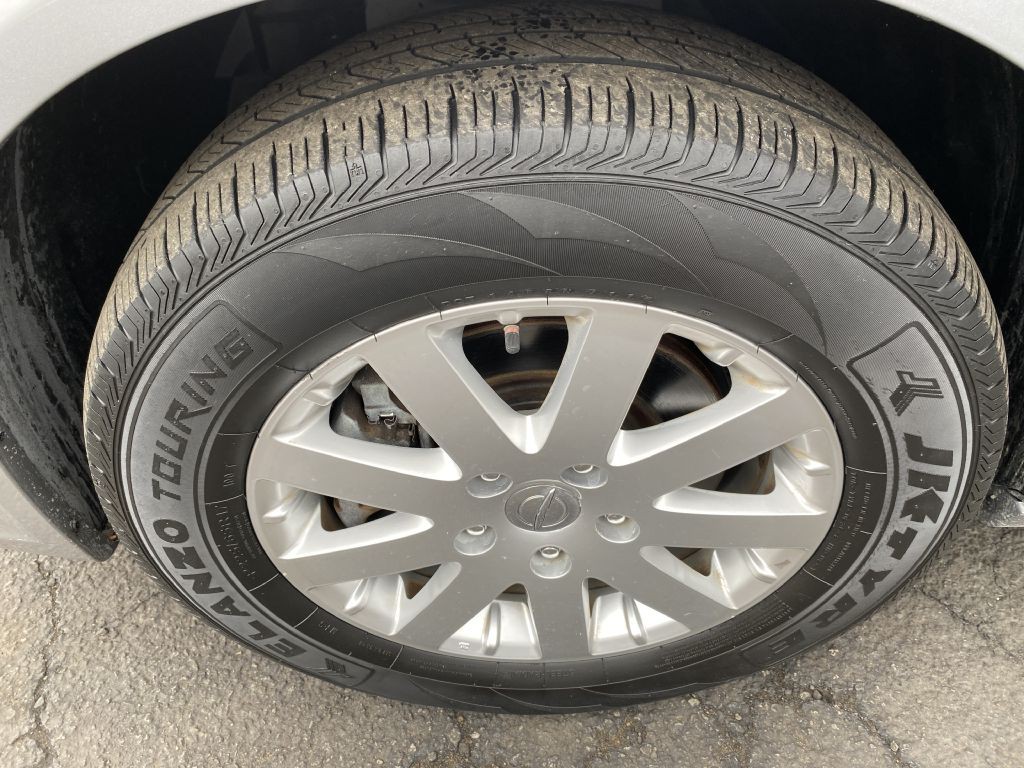 2015 Chrysler Town & Country Image 22