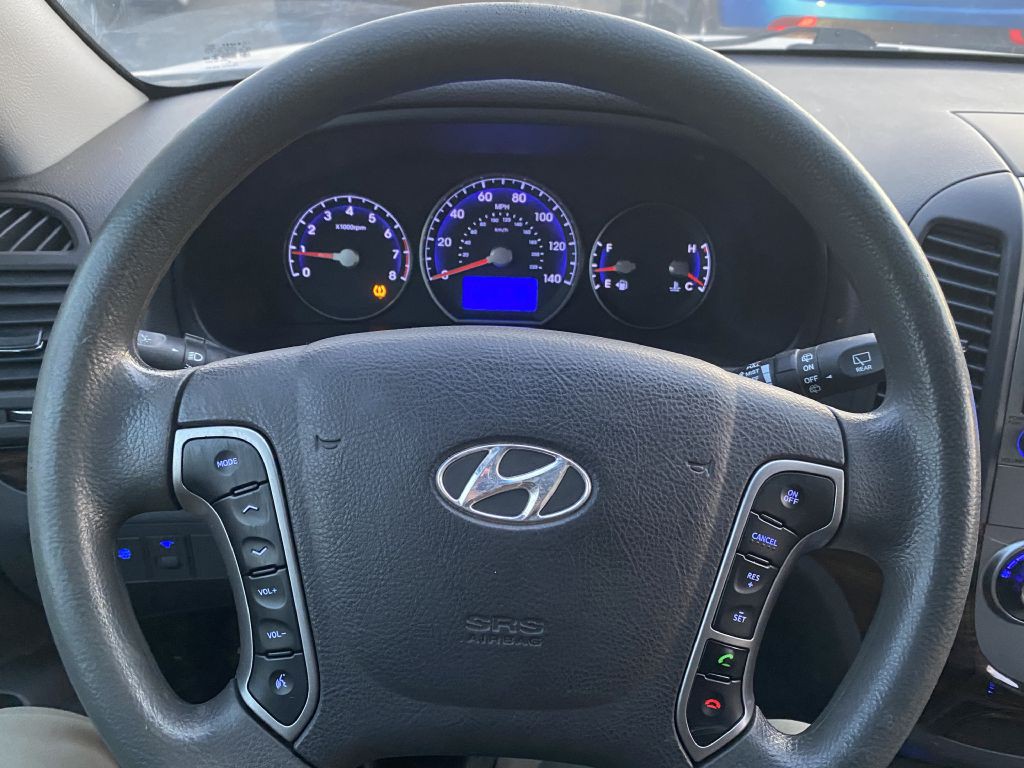 2012 Hyundai Santa Fe Image 14