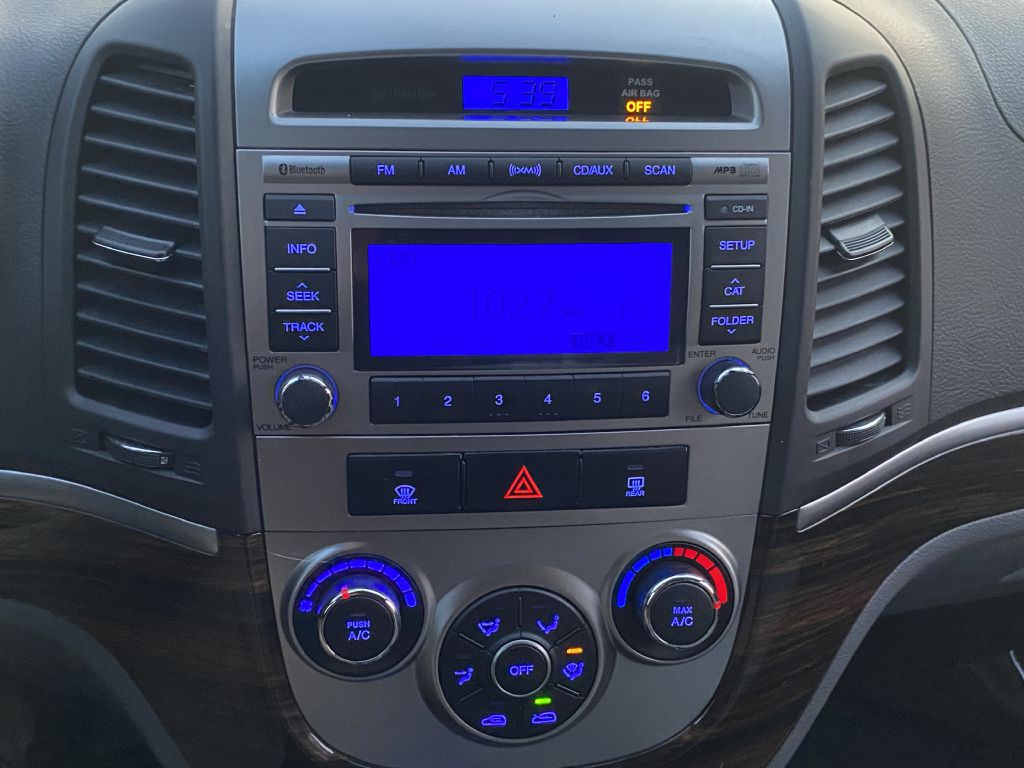 2012 Hyundai Santa Fe Image 16