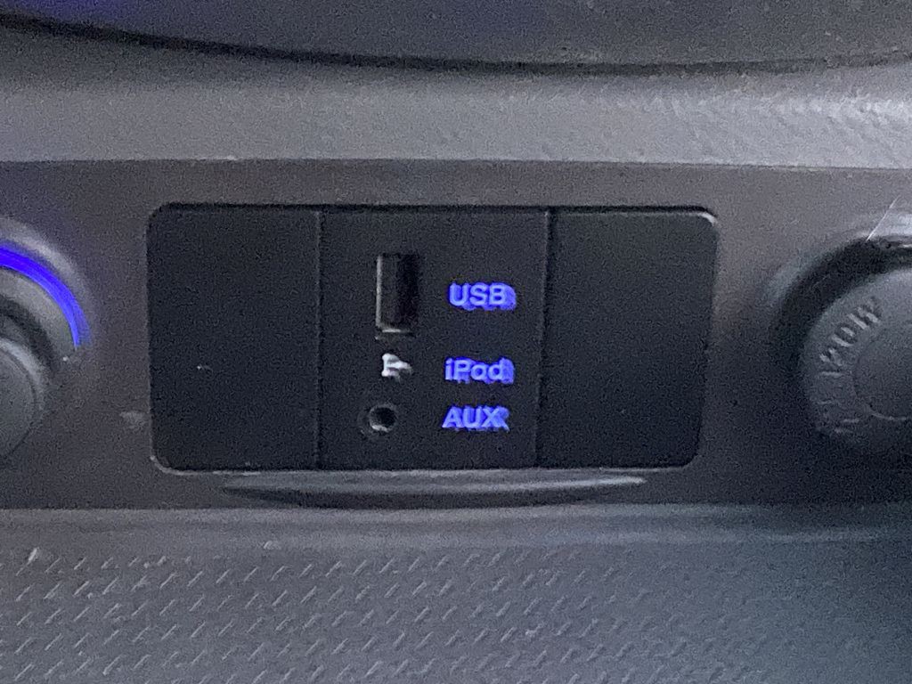 2012 Hyundai Santa Fe Image 17