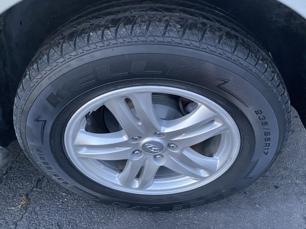 2012 Hyundai Santa Fe Image 18