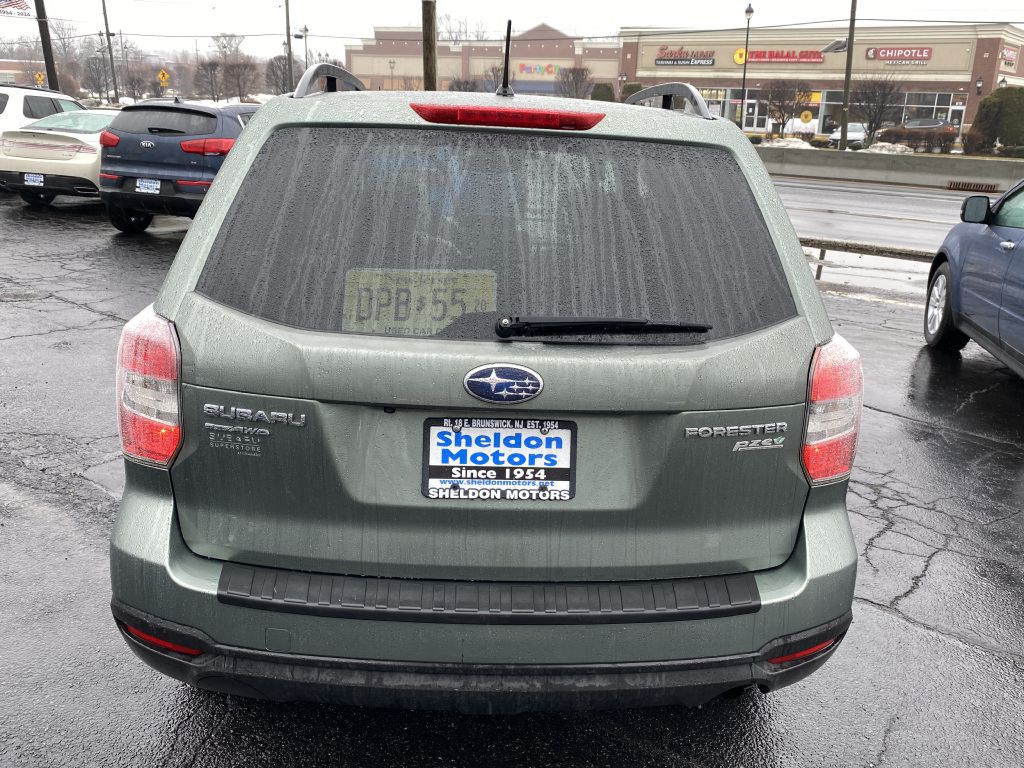 2015 Subaru Forester Image 4