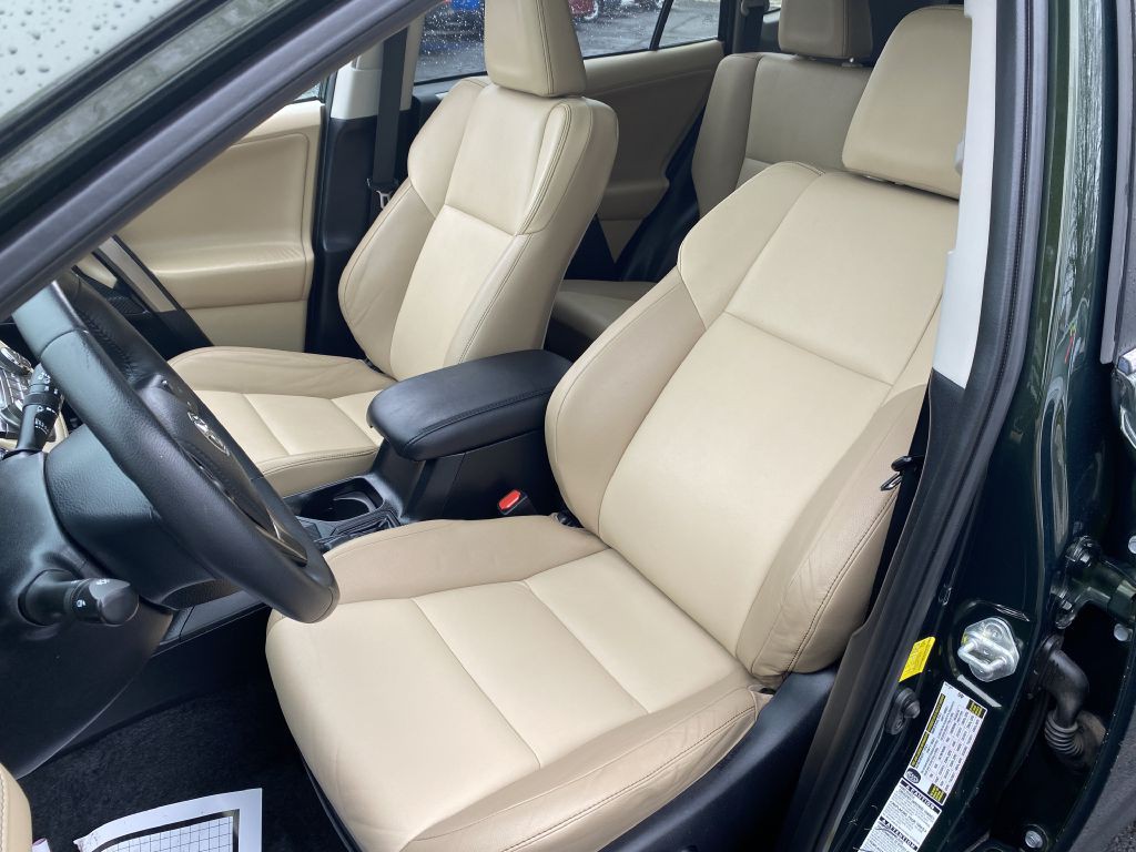 2013 Toyota Rav4 Image 9