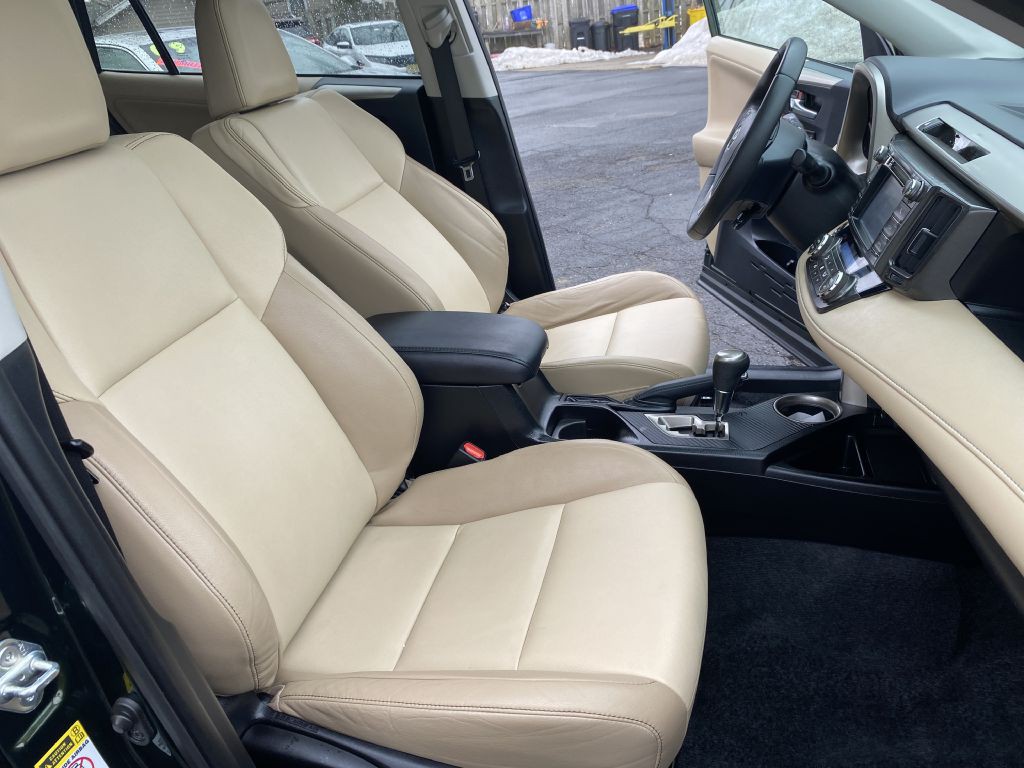 2013 Toyota Rav4 Image 12