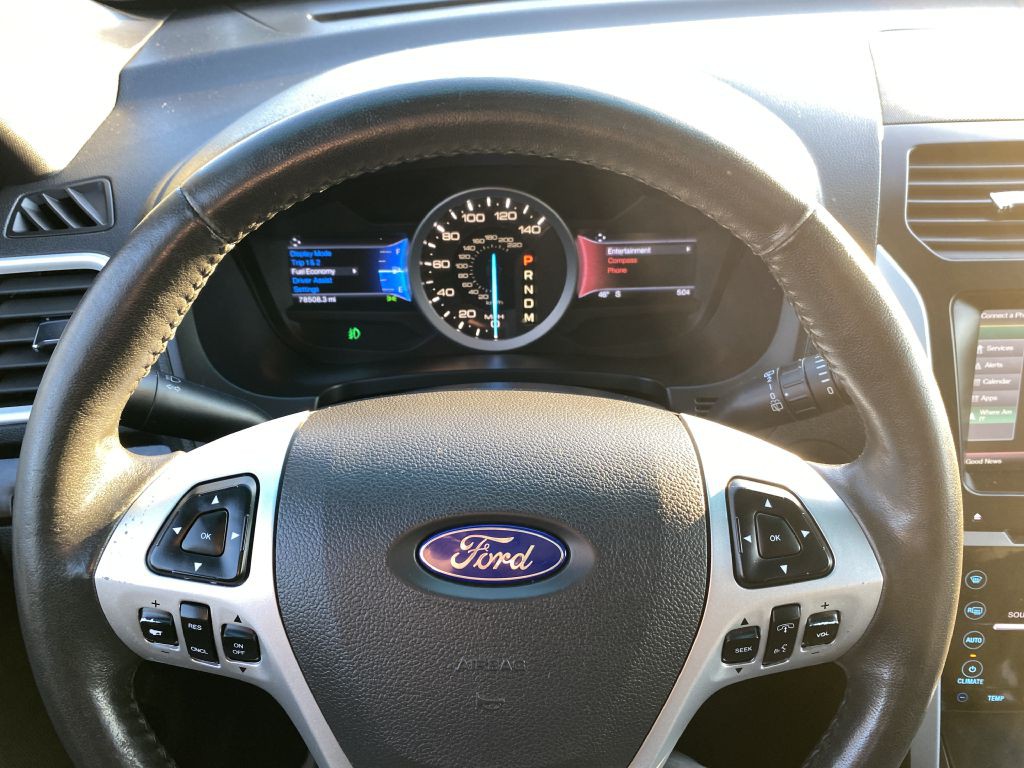 2015 Ford Explorer Image 16