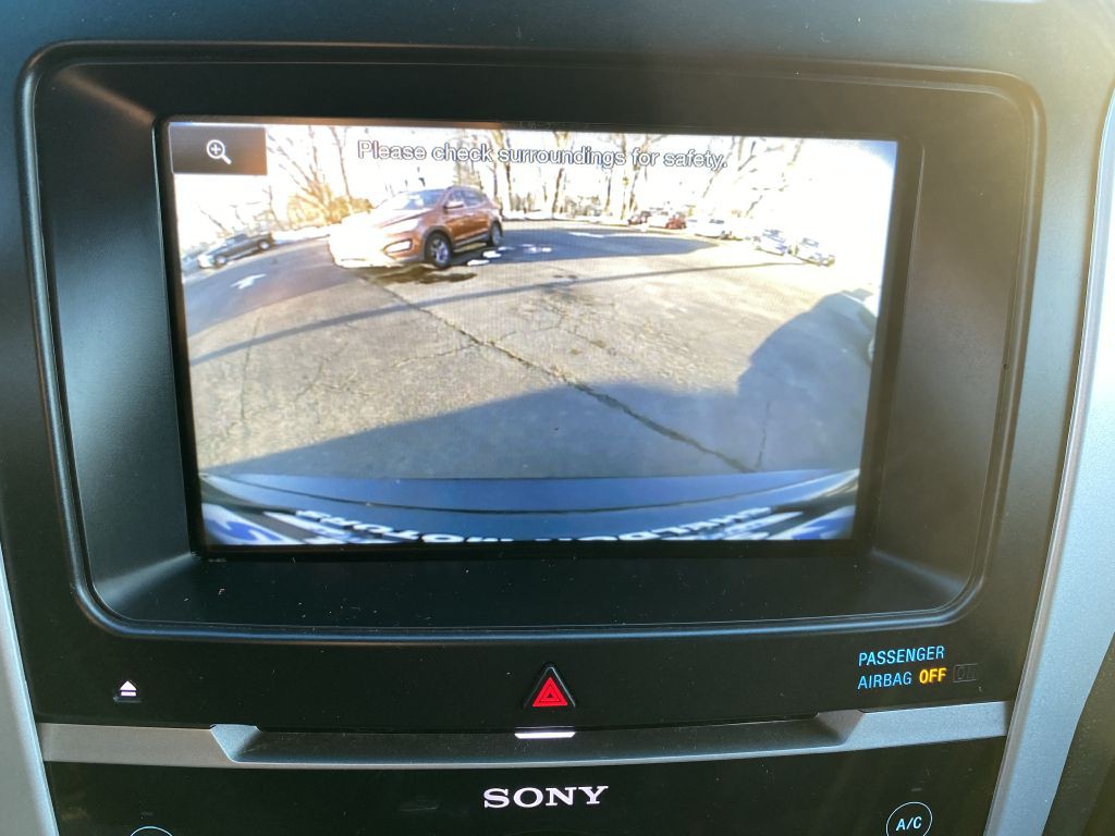 2015 Ford Explorer Image 19