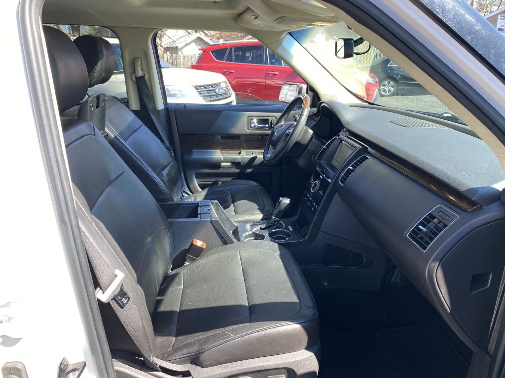 2018 Ford Flex Image 13