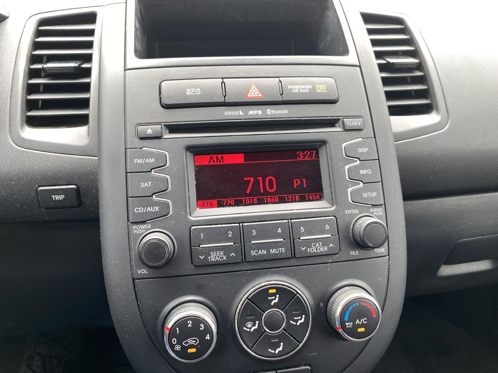 2013 Kia Soul Image 12