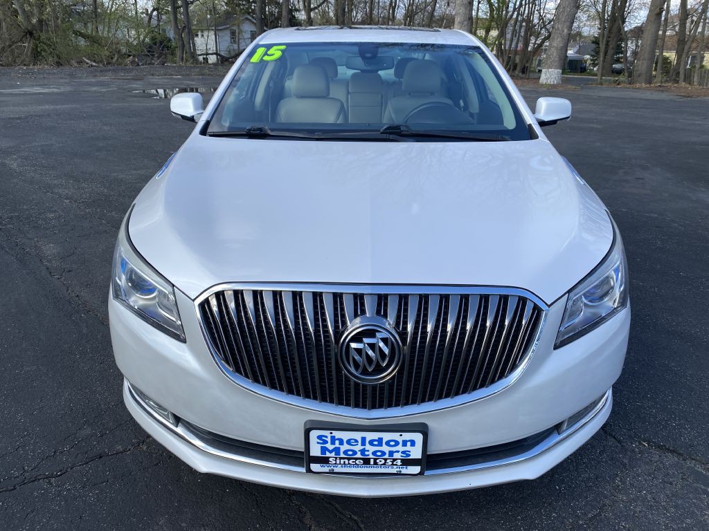 2015 Buick Lacrosse Image 3