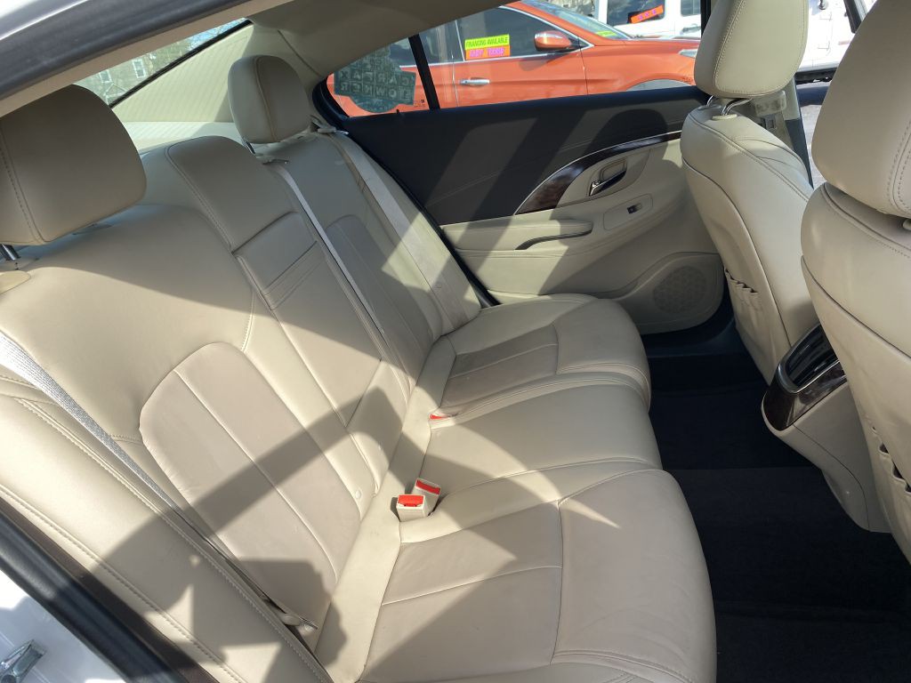 2015 Buick Lacrosse Image 11