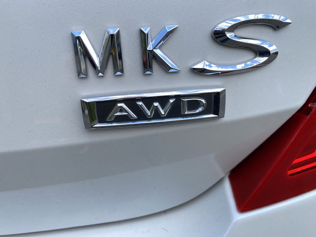 2014 Lincoln MKS Image 5