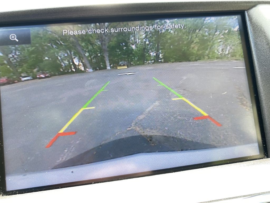 2014 Lincoln MKS Image 17