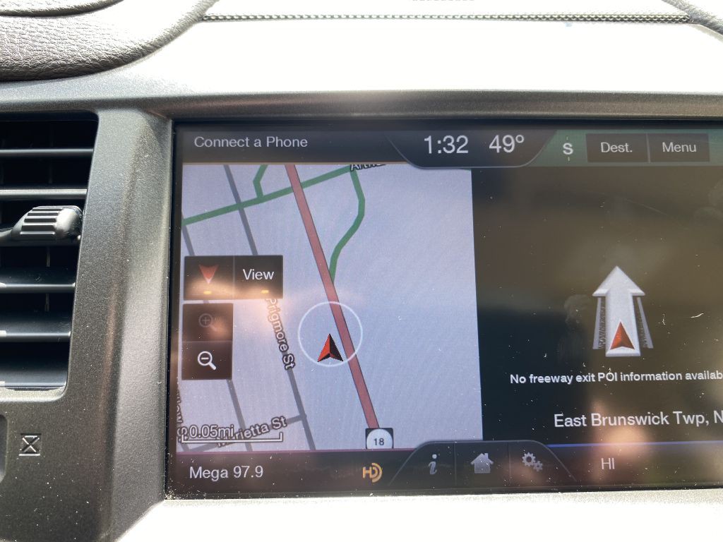 2014 Lincoln MKS Image 18