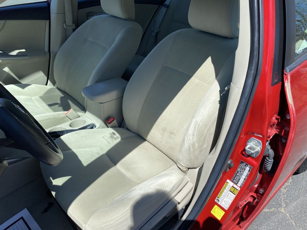 2012 Toyota Corolla Image 9